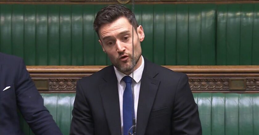 State pension tax alert as ‘many don’t realise’ they face HMRC bill | Personal Finance | Finance