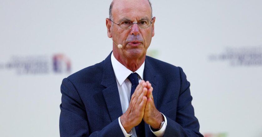 « Autour de 50 000 » foyers fortunés échappent à l’impôt, selon l’ex-ministre de l’économie Eric Lombard