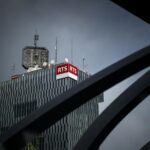 En Suisse, l’audiovisuel public joue sa survie dans une votation lancée par la droite populiste