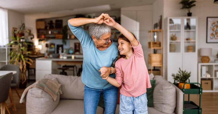 New study finds SuperAgers create more brain neurons than other seniors